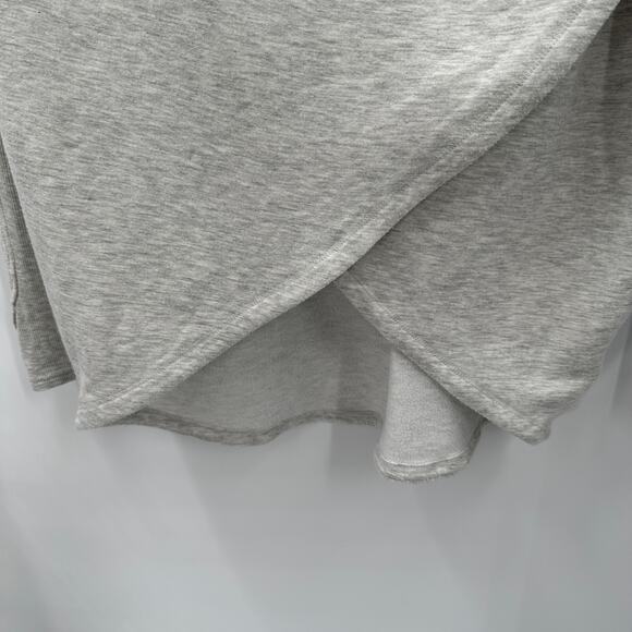 ATHLETA Purana Wrap Sweatshirt in Grey Heather 486073 // XS - Picture 4 of 10
